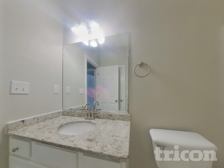 Building Photo - 529 Water Birch Way