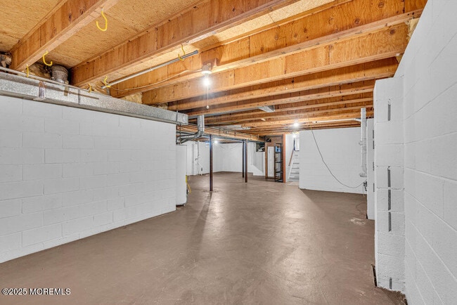 Building Photo - 30 Turnberry Cir