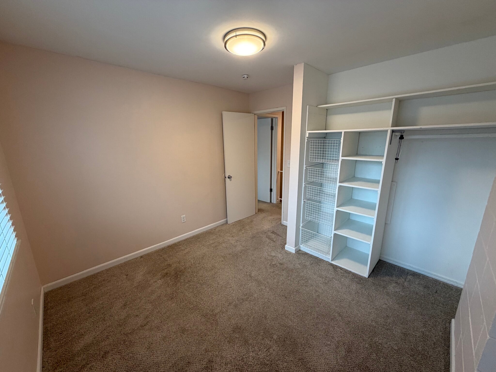 Bedroom 2 - 2095 S Kent Des Moines Rd