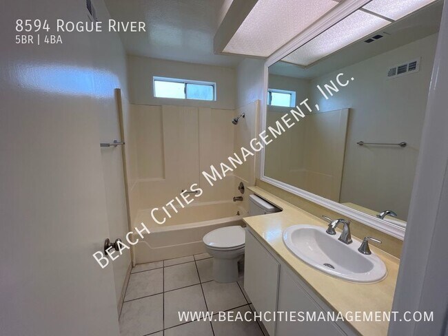 Building Photo - 8594 Rogue River Ave