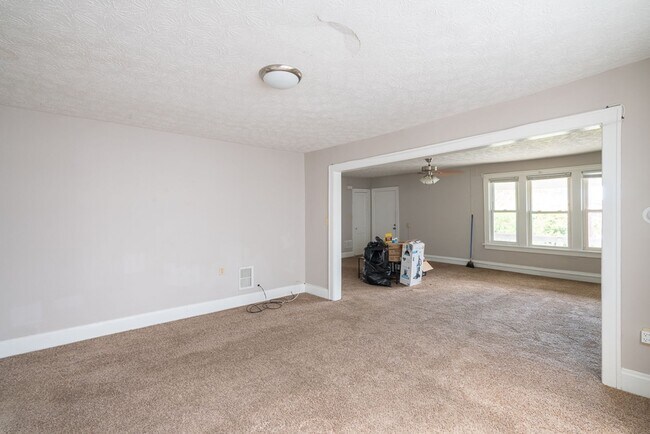 Building Photo - 1474 N 5th St