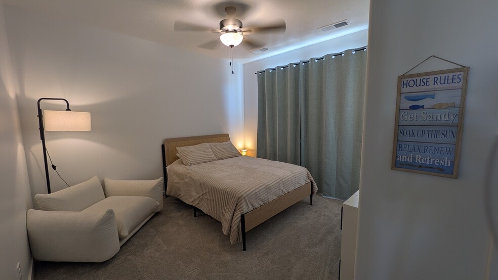 Building Photo - 693 S Taylor Creek Dr