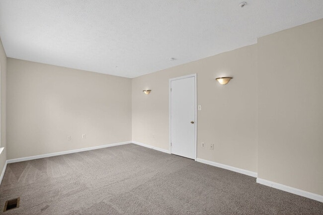 Building Photo - 46098 Lucca Way