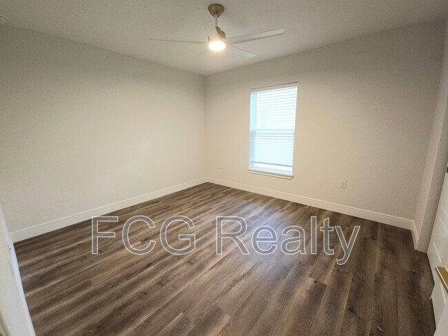 Building Photo - 9900 N Langdon Rd