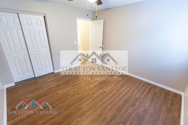 Building Photo - 6714 E Flynn Ave