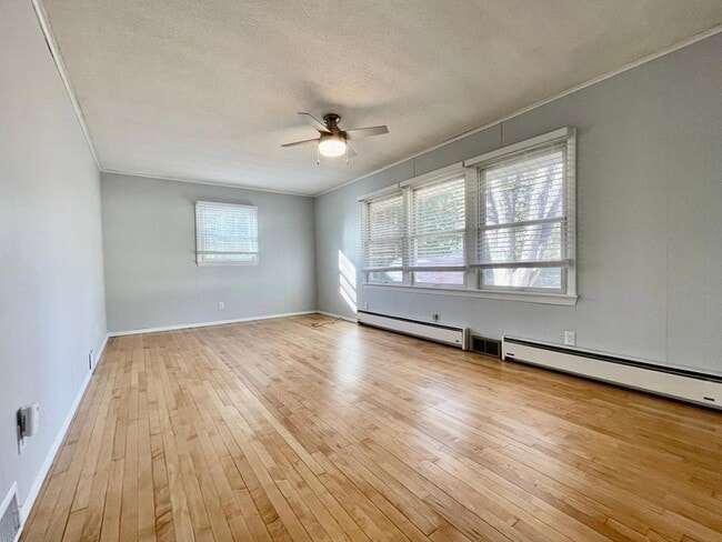 Building Photo - 17620 8th Ave N