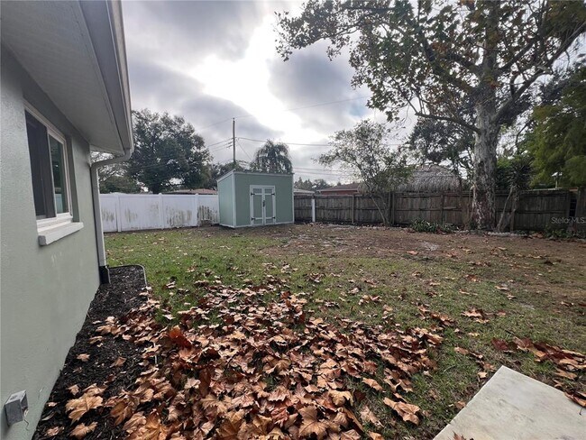 Building Photo - 5398 27th Ave N