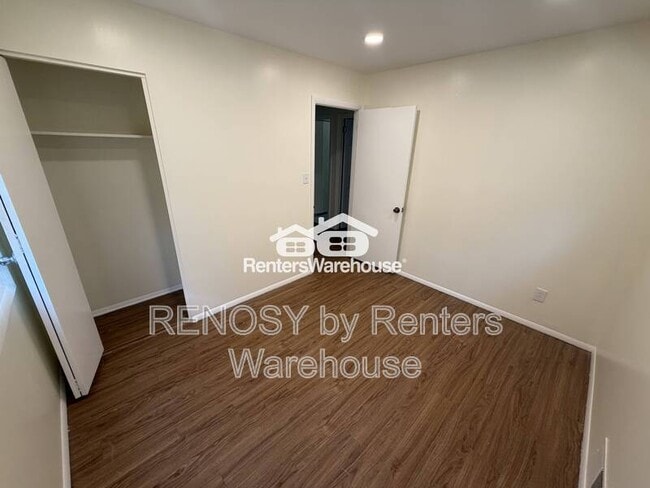 Building Photo - 5705 Fieldview Ct
