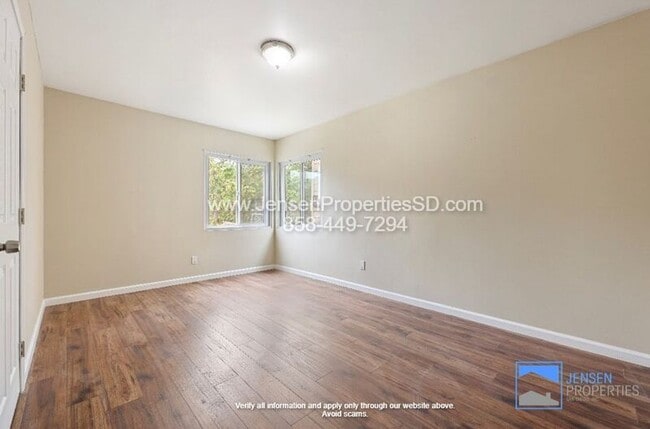 Building Photo - 550 Ritchey St