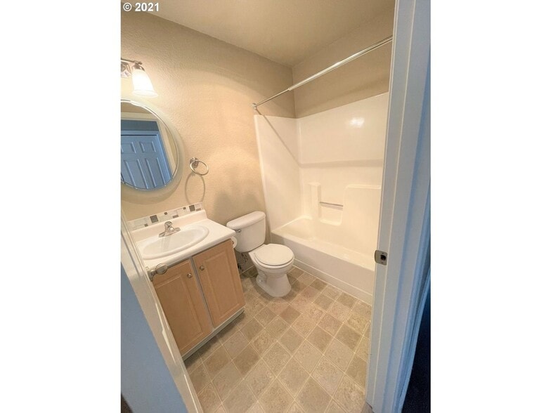 Building Photo - 9410 SW 146th Terrace