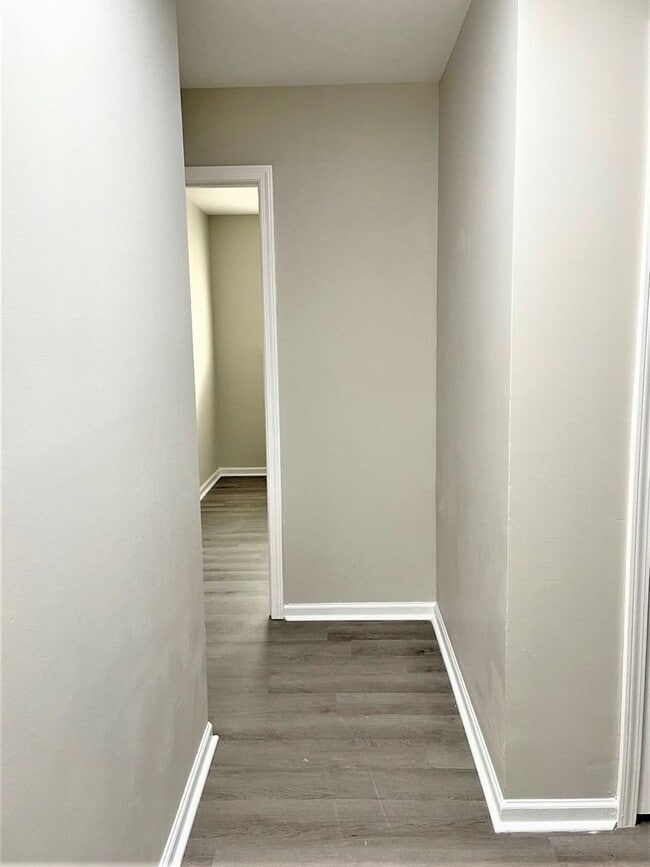 Building Photo - 107 Villa Dr