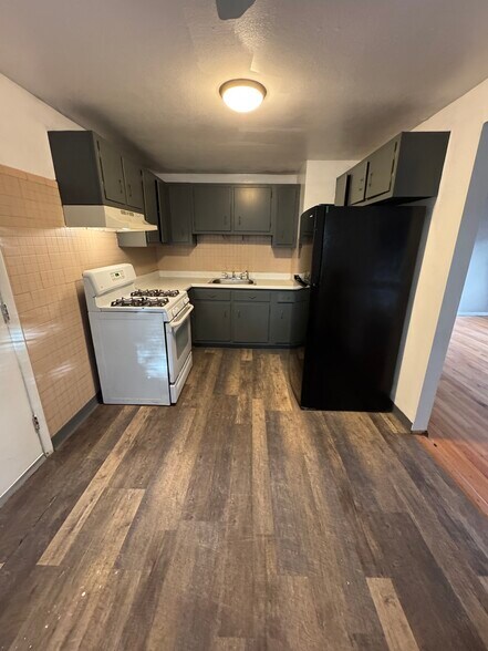 Building Photo - 22 Judith Ter