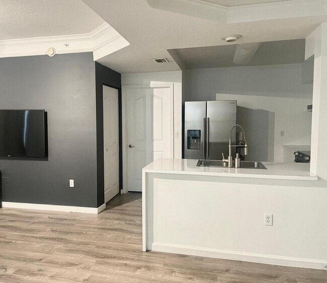 Building Photo - 2044 Alta Meadows Ln