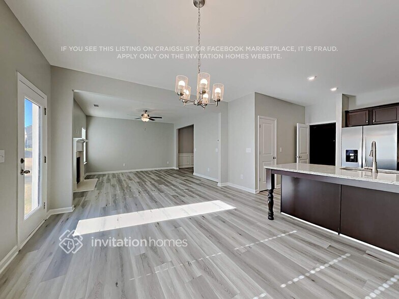 Building Photo - 1046 Shadow Glen Dr