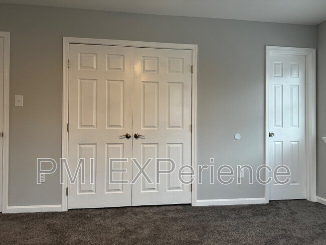 Building Photo - 9806 Ambler Ln