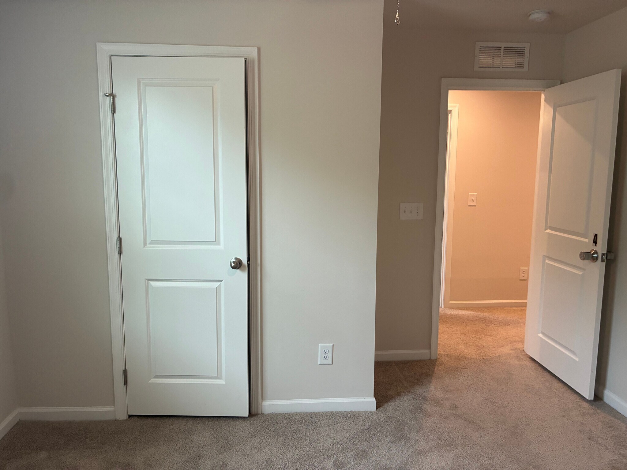 Building Photo - Room in Single Family Home on Bark Way