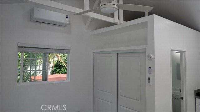 Building Photo - 6547 W 83rd St