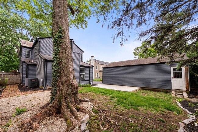 Building Photo - 2583 Wexford Rd