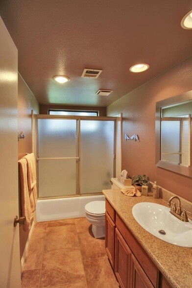 Building Photo - 77062 Pauma Valley Way