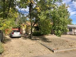 Building Photo - Charming 2BD Bungalow Home w/ Finished Bas...