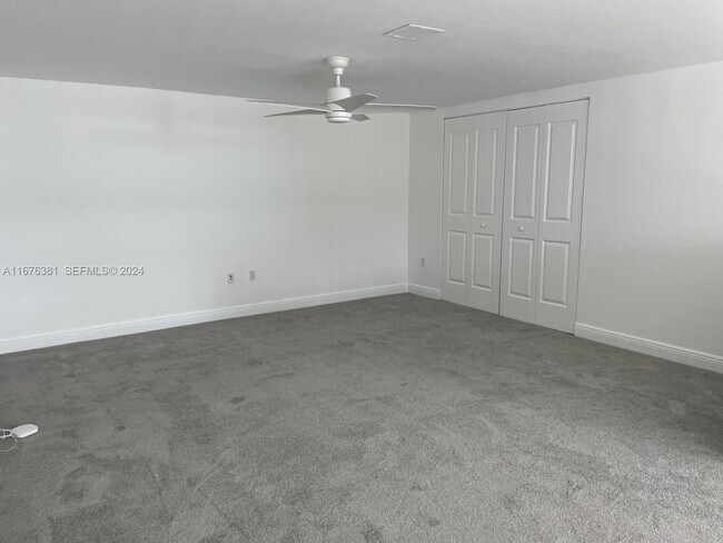 Building Photo - 2681 N Flamingo Rd