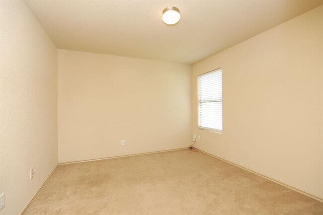 Building Photo - 20427 Shiloh Mist Ln