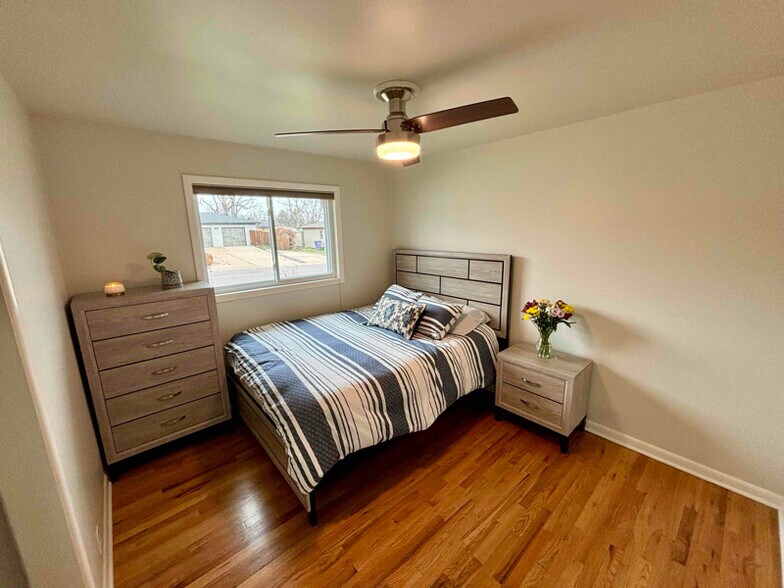 Primary Photo - 3378 W Saratoga Ave