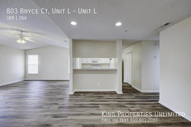 Building Photo - 803 Bryce Ct