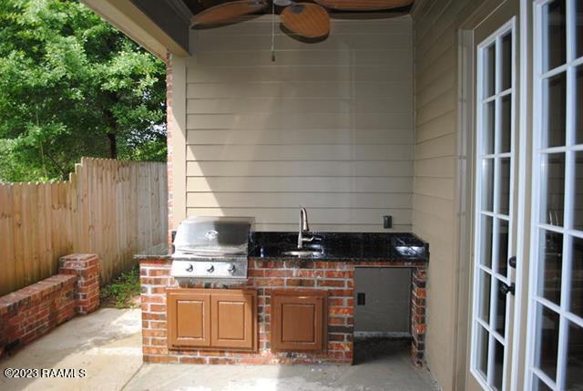 Building Photo - 106 Clearwater Dr