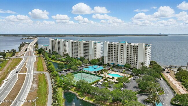 Building Photo - 7 Indian River Ave