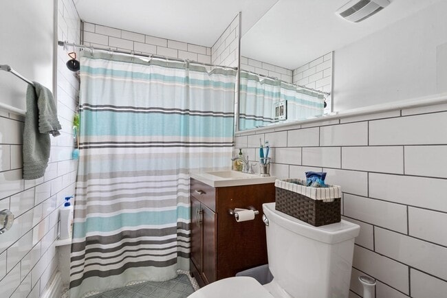 Building Photo - 28 Warwick Rd