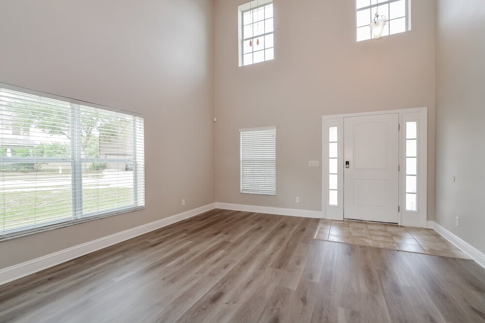 Building Photo - 1705 Southern Oak Loop