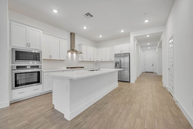 Building Photo - 12705 Parakeet Wy