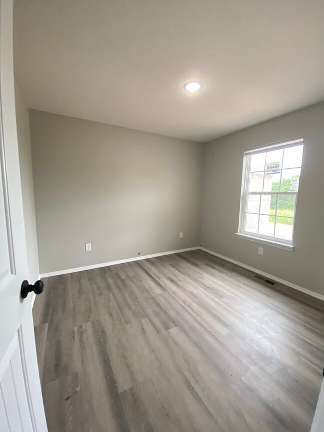 Building Photo - Brand New Home!!