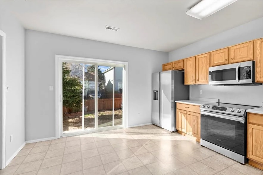 Building Photo - 6124 Scottsbluff Dr