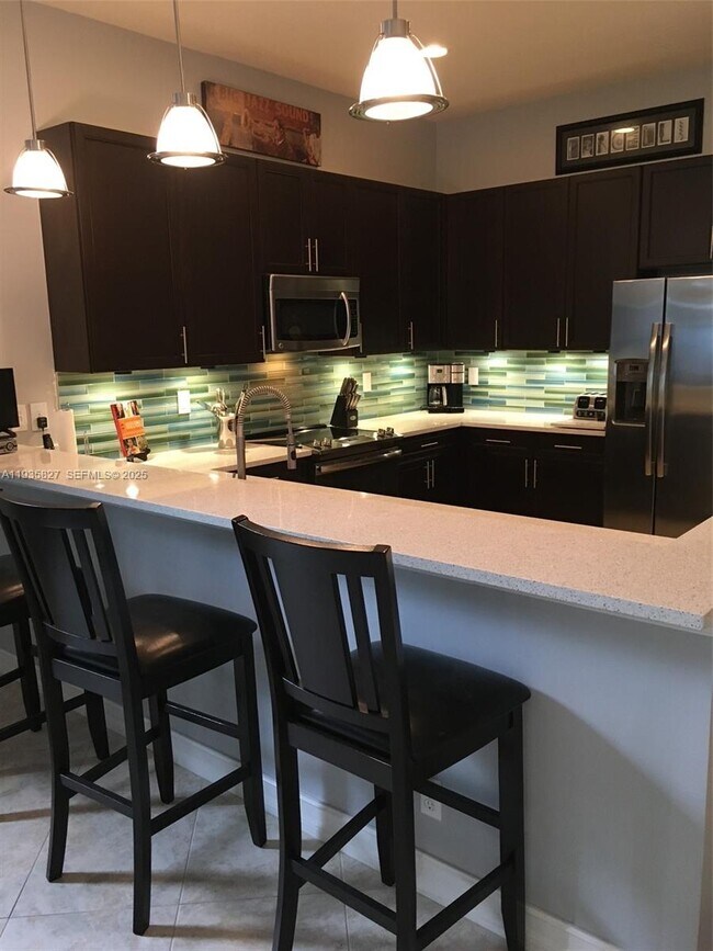 Building Photo - 184 W Bay Cedar Cir