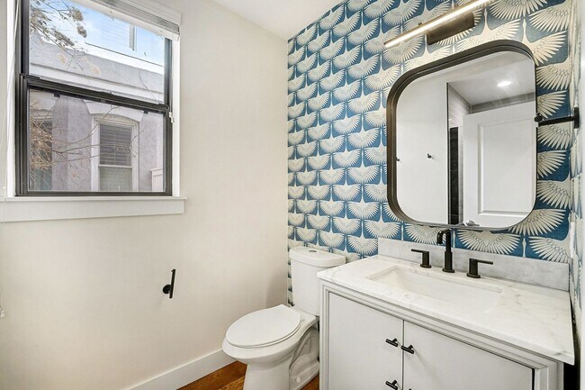 Building Photo - Gorgeous 3 bed 3.5 bath Home Available in Platt Park!