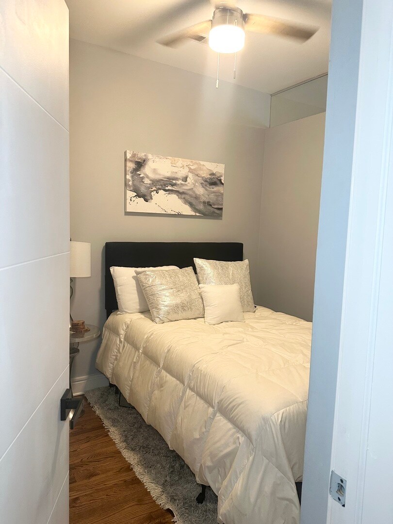 Building Photo - 212 W Washington St