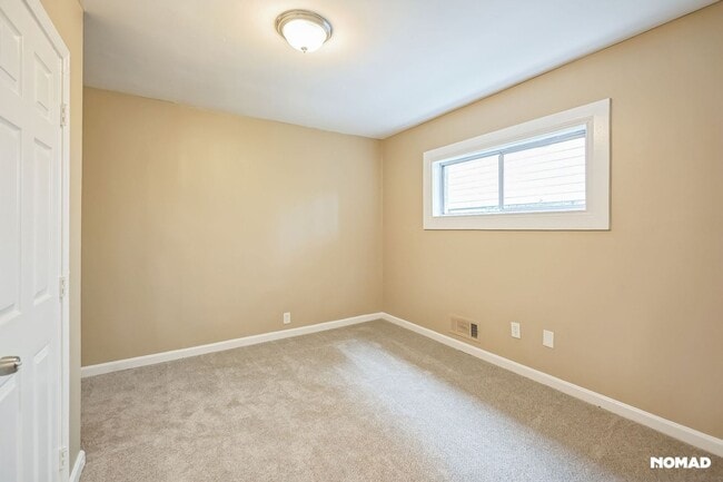 Building Photo - 1461 Centra Villa Dr SW