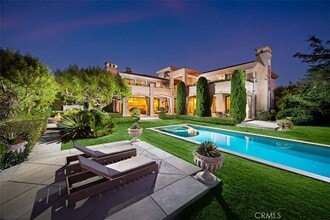 Building Photo - 1 Rim Ridge