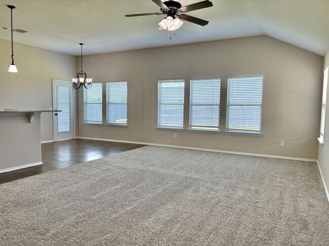 Building Photo - 709 SW 149th Pl