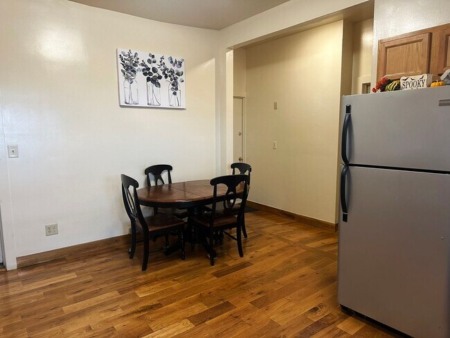 Building Photo - 113 Comstock Pl