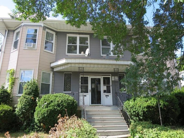 Building Photo - 55 Marion St