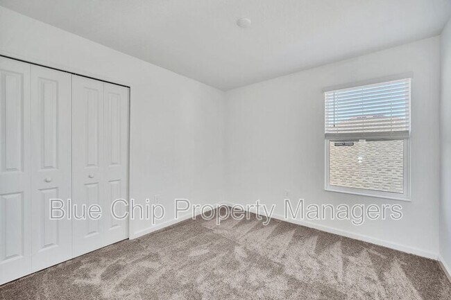 Building Photo - 2209 Aquifer Ln