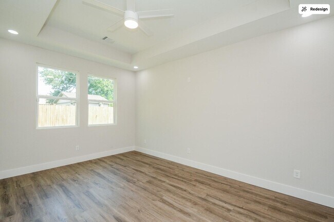 Building Photo - 5923 Southtown St