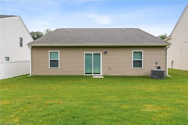 Building Photo - Earn Wealth While Leasing - Like a Homeown...