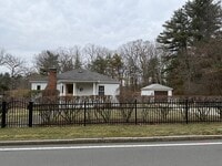 Building Photo - 396 Wellesley Ave