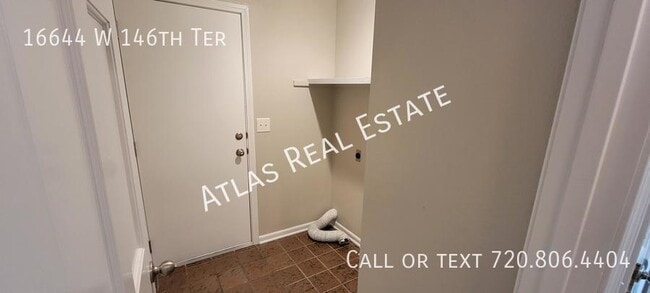 Building Photo - Exceptional home in Havencroft! 1.5 Story ...