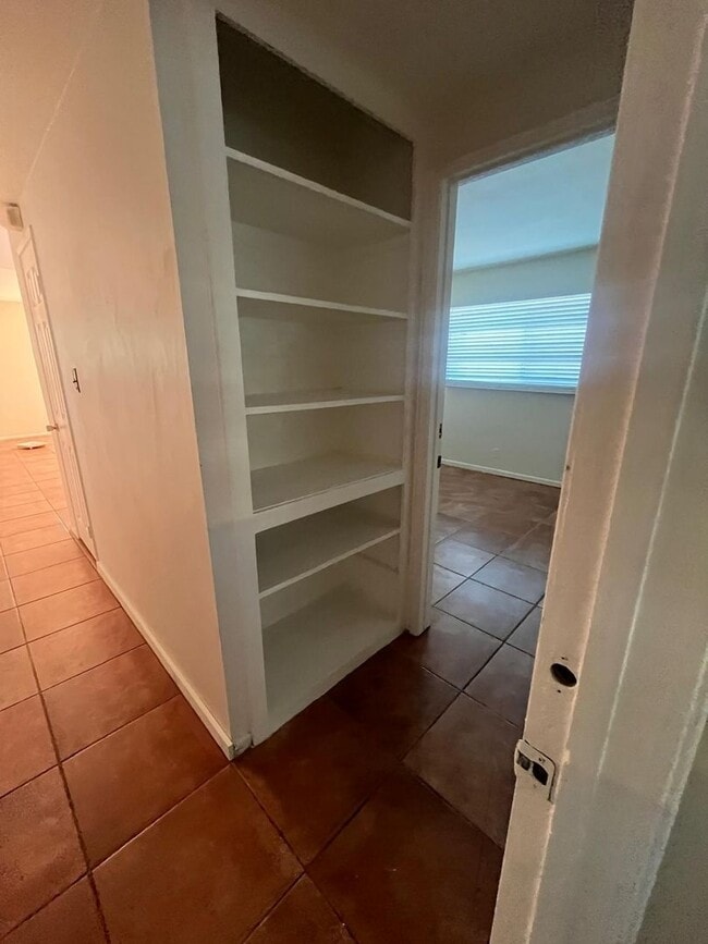 Building Photo - PRIVATE 3 bed/3 bath HOME + LARGE BONUS ROOM. NO OTHER UNITS ON PROPERTY.
