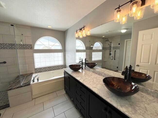 Building Photo - 18744 Burlington Pl